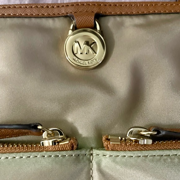 Michael Kors Kempton Medium Nylon Tote Bag - Picture 7 of 16